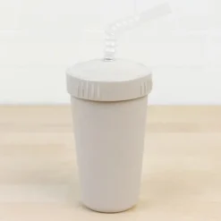 Clearance Straw Cup with Lid Tableware